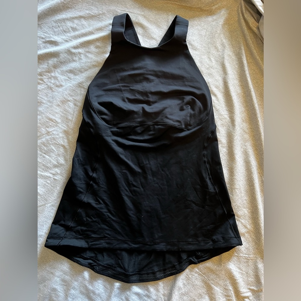 Pre-owned Lululemon non-padded workout top